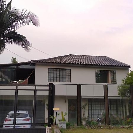 Casa Klos - Quartos Amplos Curitiba Eksteriør billede